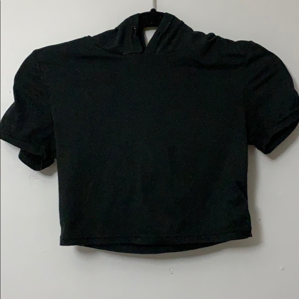 cropped t-shirt